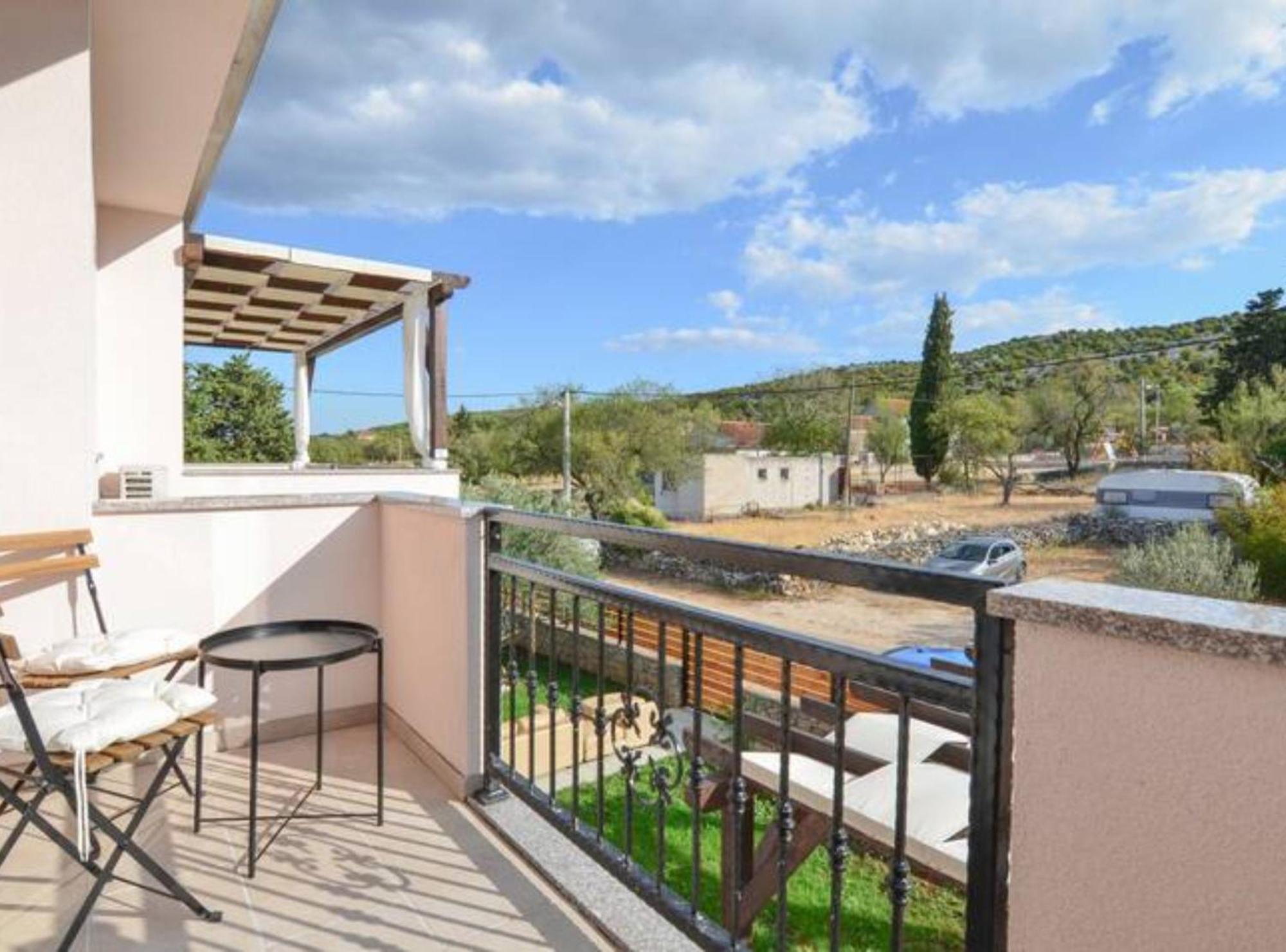 Apartment Villa Troskot Pirovac Eksteriør bilde