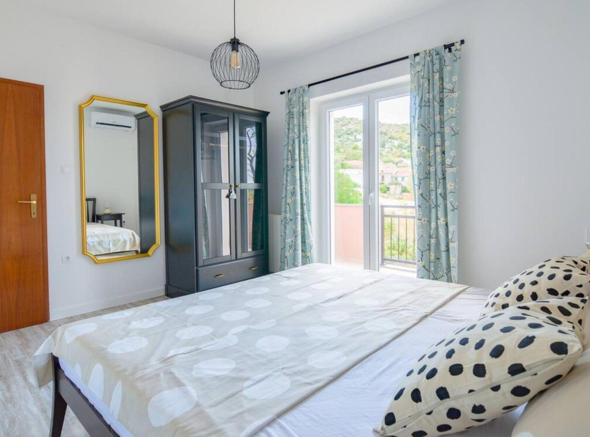 Apartment Villa Troskot Pirovac Eksteriør bilde